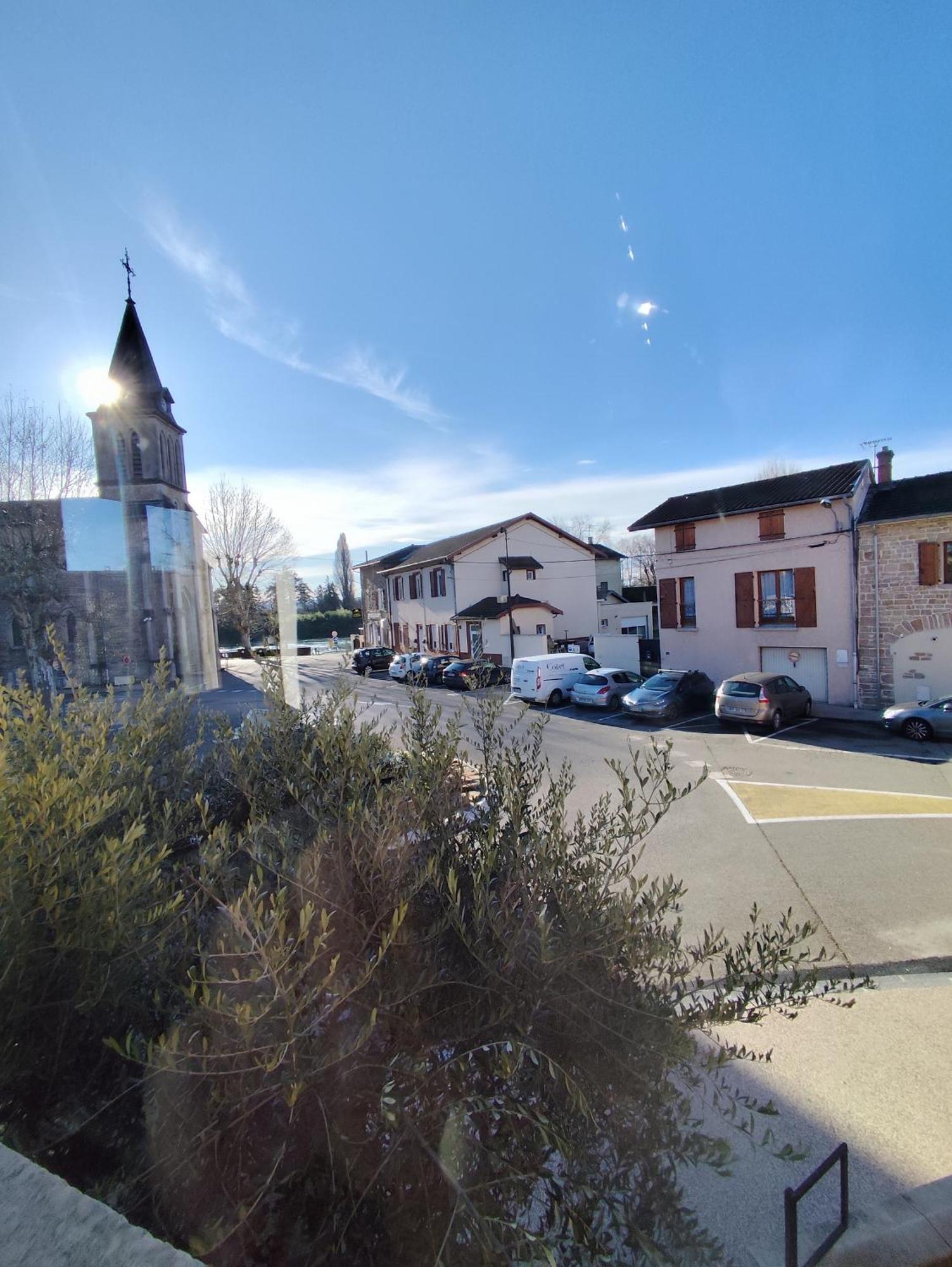 Hotel De La Place Loyettes Esterno foto